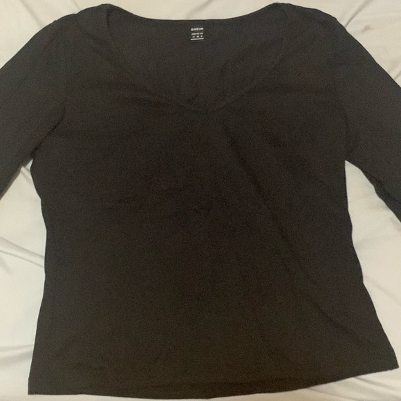 SHEIN Essnce Scoop Neck Form Fitted Solid Tee - Picture 1 of 1